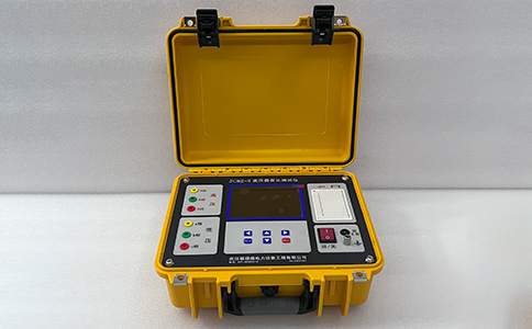 变压器变比测试仪设备实拍图